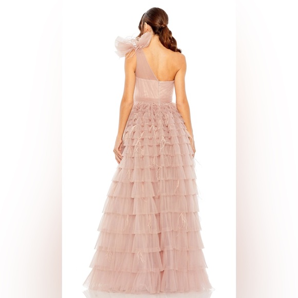 Bow feathered one shoulder ruffled evening gown - Picture 2 of 3